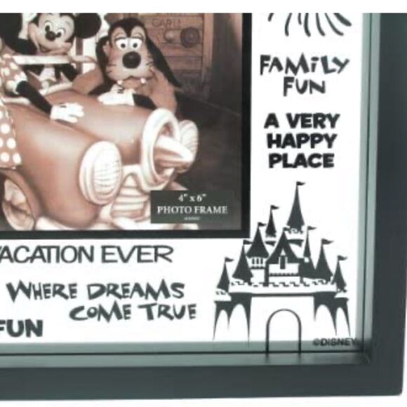 NIB DISNEY PARKS FLOAT FRAME 4x6 - Picture 3 of 7